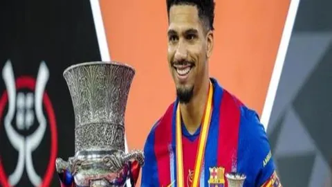 意大利1-0英格兰，拉斯帕多里关键进球助欧国联晋级降级赛